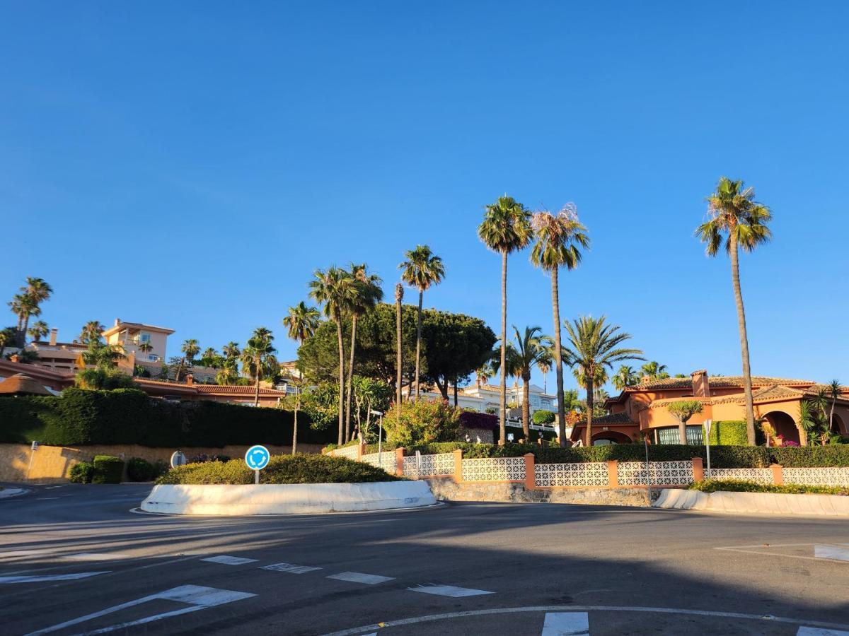 Deluxe Studio Athos 50 Mp Garden Patio Benalmadena Golf & Beach Zewnętrze zdjęcie